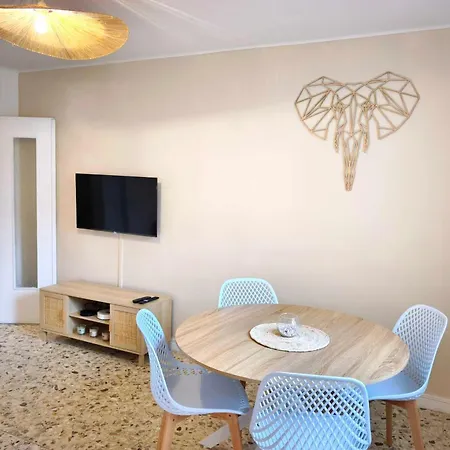 Quiet Flat In Neat Beaches And Downtown Appartement